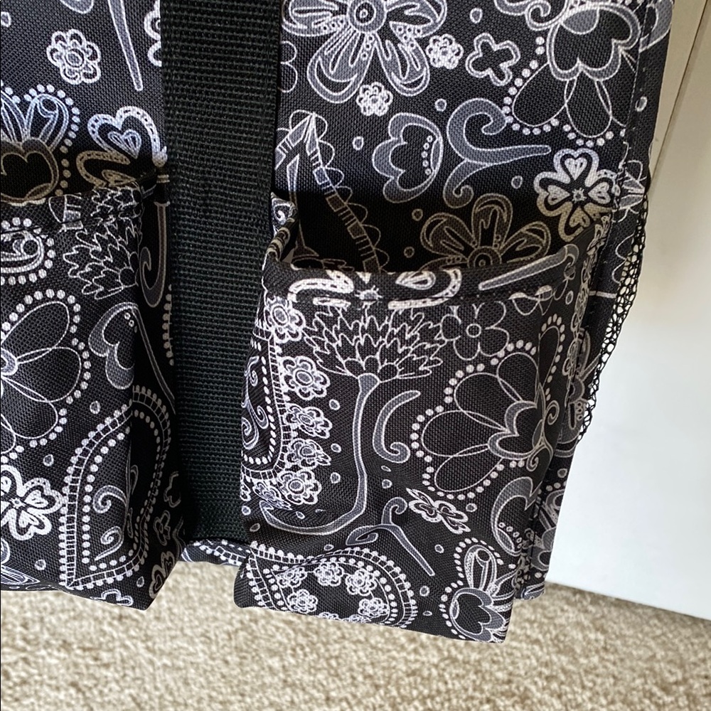 Thirty-one Floral Carry All Tote Black and White Bag - Picture 2 of 6
